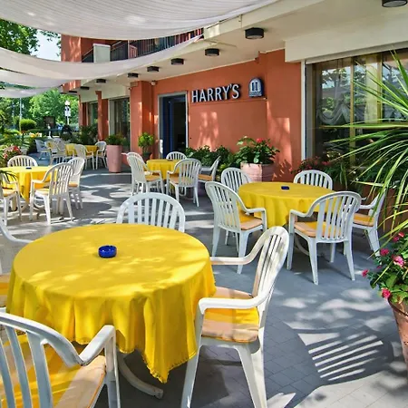 Harry's Hospitality Riccione-fronte Mare 3* ريتشيوني