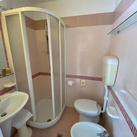 Harry's Hospitality Riccione-fronte Mare فندق 3*