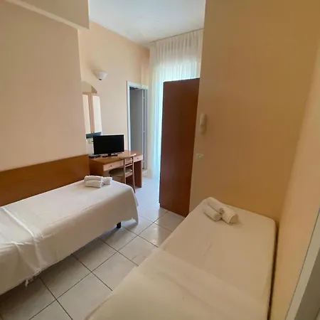 فندق Harry's Hospitality Riccione-fronte Mare 3*
