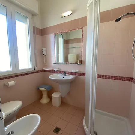 Harry's Hospitality Riccione-fronte Mare 3*