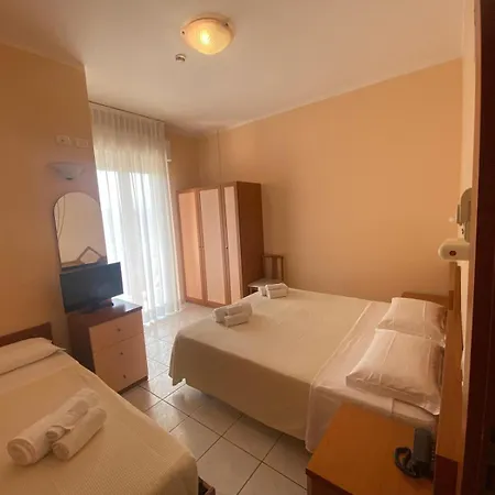 Harry's Hospitality Riccione-fronte Mare 3* ريتشيوني
