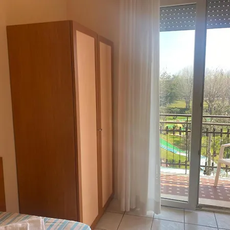 Harry's Hospitality Riccione-fronte Mare فندق