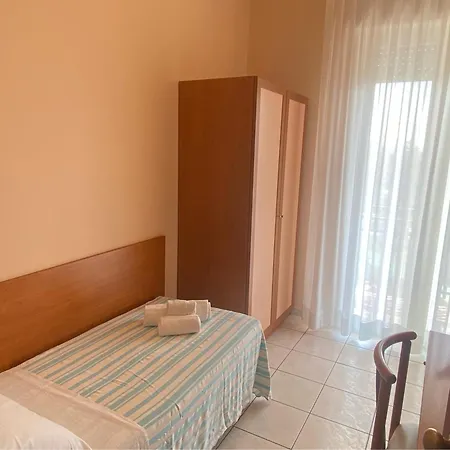 Harry's Hospitality Riccione-fronte Mare 3* ريتشيوني